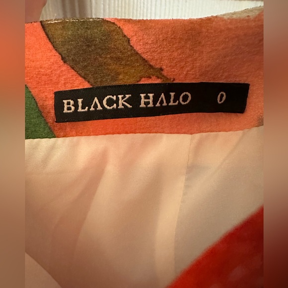 Set: White Crop Top with High Waisted Skirt - Picture 5 of 9